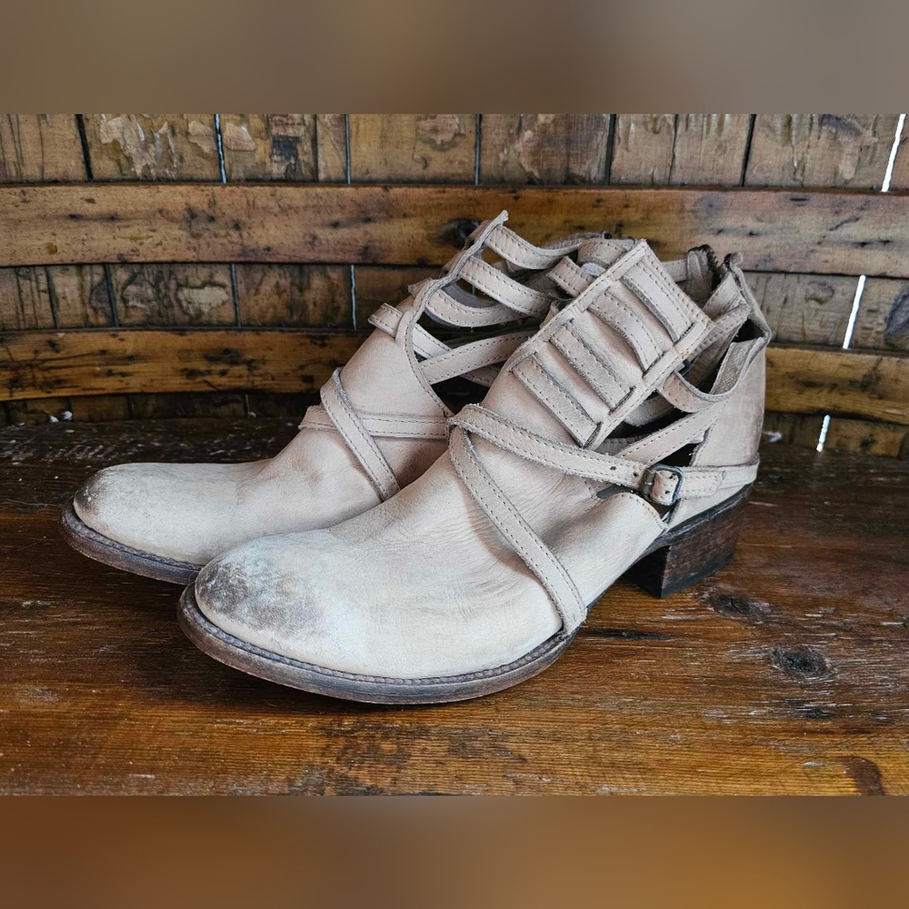 Freebird Stair Bootie Size 10 - Picture 2 of 9